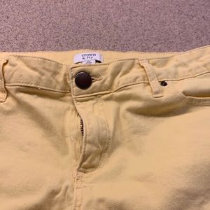 Yellow crown and ivy jeans 8 short